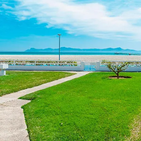 New Oiza Garden In Bahia Blanca With Garden And Ocean Views